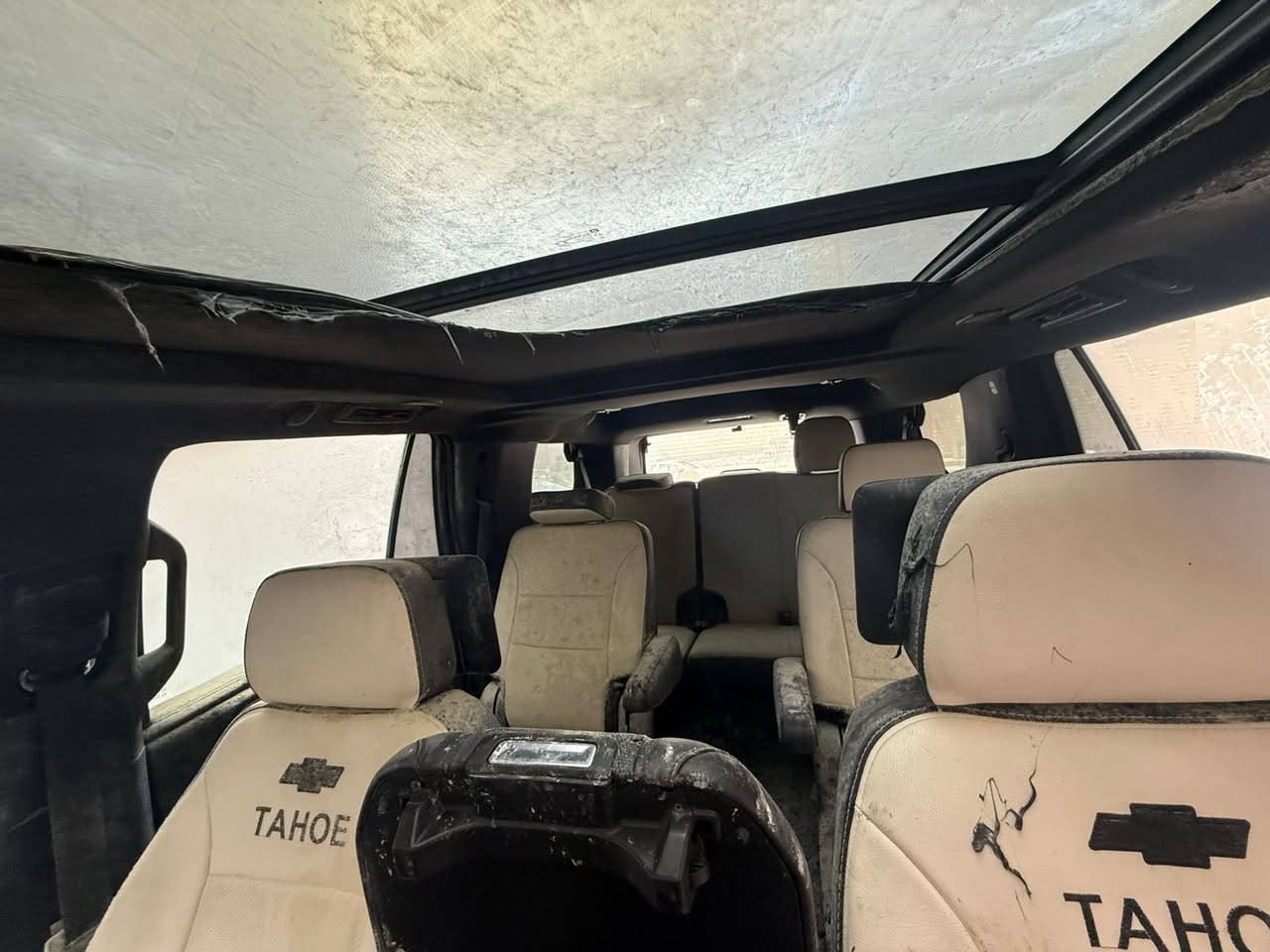 السلام عليكم
اخوان الحلال راحلكم فدوه 
هيه واكفه السياره وكبت يجفيكم الشر
الحمد لله على كل حال
الحرك صار فقط بلبجم
هيه فئه rst فول موصفات
مكينته 5300
رقم بغداد بسمي
وكير ومحرك عل اكثر مابيهم شي
ف اريد نصيحتكم ابيع لو اصلح
واذا ابيع اشكد توصل الي تفيده على هل حطه 
اذا وصلت سعر زين ابيع
***********
