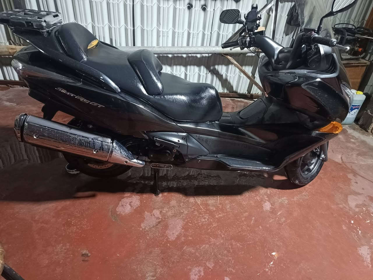 سلام عليكم سلفر وجي جي تي رمبه لدراجه مكينه 400مكفوله من لفتح وبتخير ولنضوح مكينه ناعمهه ع وضع لبلاد لدراجه مكفوله كفر ومكينه صبغ مابيها اي نقص مابيها سويجات ثنين سكيورتي ماشيه34 لدراجه نازله رمبه من كلشي وكلاشي صور مزادها بلمنشور السعر خاص او تصال *********** مكاني مدينه الصدر
