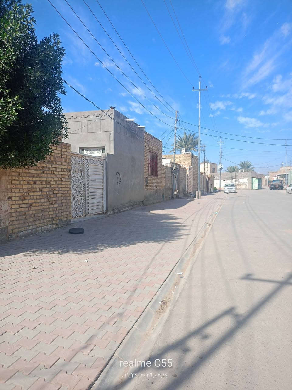 يا الله يا رزاق اعادة نشر /بيت للبيع طابو ماليه المساحة الكليه 300 متر على ساحه يتكون من غرفتين استقبال مطبخ صحيات خارجية  جميع الخدمات  متوفرة ماء كهرباء مجاري تبليط ارصفه مثل ما واضح بالصور العنوان حي الامام منطقة خويلد قريب على الامام الحمزه على شارع النجف للاستفار مراسلة الصفحة أو الاتصال ***********
