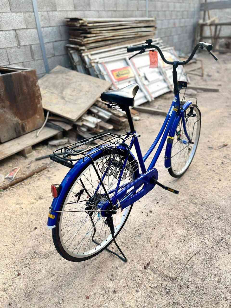 السلام عليكم باسكن مال حاويه بايسكل ياباني سانتوس حجم 26 موديل 2019 لون ازرق لماع السعر 120 وبي مجال قليل مكاني كوفه علوه الفحل رقمي ***********
