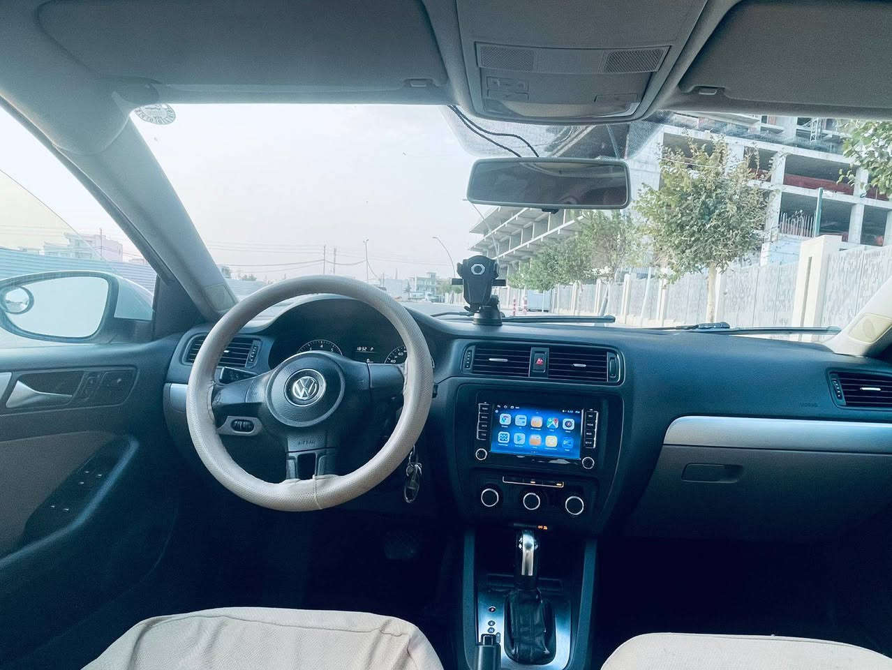 ڤۆلکسواگن جیتا 2012
مەکینە ۲٠ بێ تۆڕبۆ مەرغوب گێڕ عادی و ئۆتۆماتیک تەبرید مەرکەزی تەجیل شاشە
ئاوێنە ئیشارەت ئاوێنە کارەباو هیتەر
سەنەوی تا ۲۹ تازەیە بەناوی خۆمەوەیە
گێڕو مەکینە بە شەرت
چەمەلغی پێشوە لای سایەق بۆیاخە

سعر لە کۆمێنت داوابکە ڕاستەخۆ بۆت دیت 📩 

دەرگای سەکن پێشەوە نیوەی بۆیاخە 
دو بست سەر دۆسەی دواوە

ژمارەی خاوەنی 
***********
