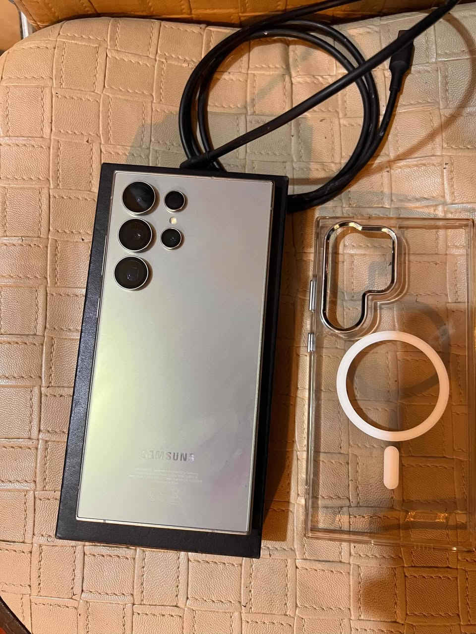 سلام عليكم اس 24 الترا
شرق اوصط دبل سيمكارت 
نضافه ١٠٠%
كامل ملحقات 
ذاكره 256
السعر ٩٢٥ وبي مجال 
مكاني بغداد حي الجهاد


**إذا كنت صاحب هذا الإعلان وتريد حذفه لأي سبب، رجاءا أرسل رسالة إلى الدعم الفني**