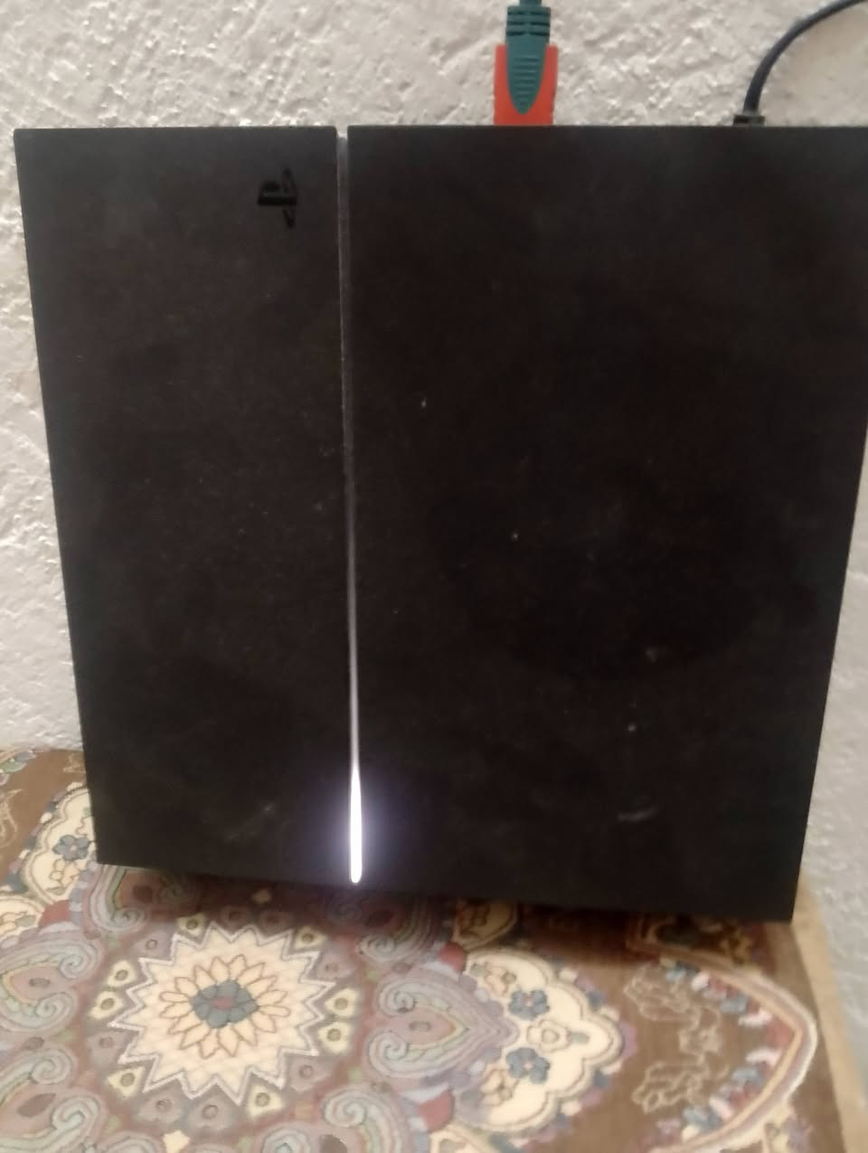 السلام عليكم بلي فور للبيع اون لاين بي حساب والعاب كما موضح بالصوره سعره 240 جهاز نضيف جدا مكاني كربلاء الاستفسار ***********
