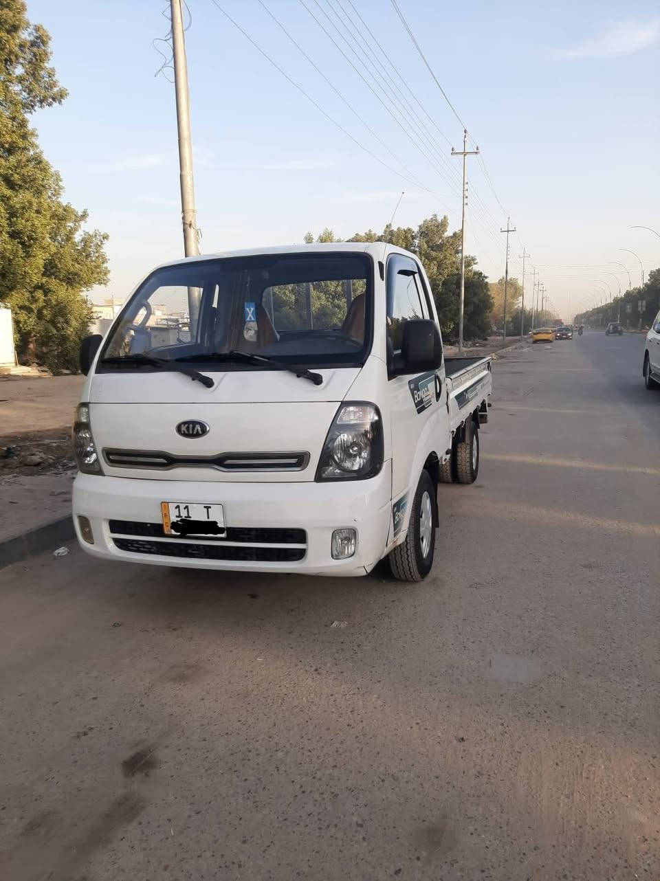 كيا حمل موديل 14 رقم بغداد انكليزي مشروع وطني بأسمي مداور ثاني يوم 
بيها رش صبغ الباب والربع فقط
العنوان كربلاء 
السعر 98 
رقم الهاتف ***********
