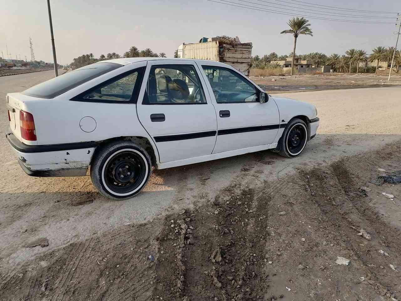 فكترا مديل 91 رقم بابل مشروع وطني سنويه ساقطه صار 5 شهر مداور مكينه وكير مكفولات كشره كدام العين حلو مكينه 1800 كهربائية شغاله تخم تاير جديد باتري جديد مكان السيارة الديوانية الحمزة الشرقي *********** ملاحظة المالك يريد مداور السعر 19
