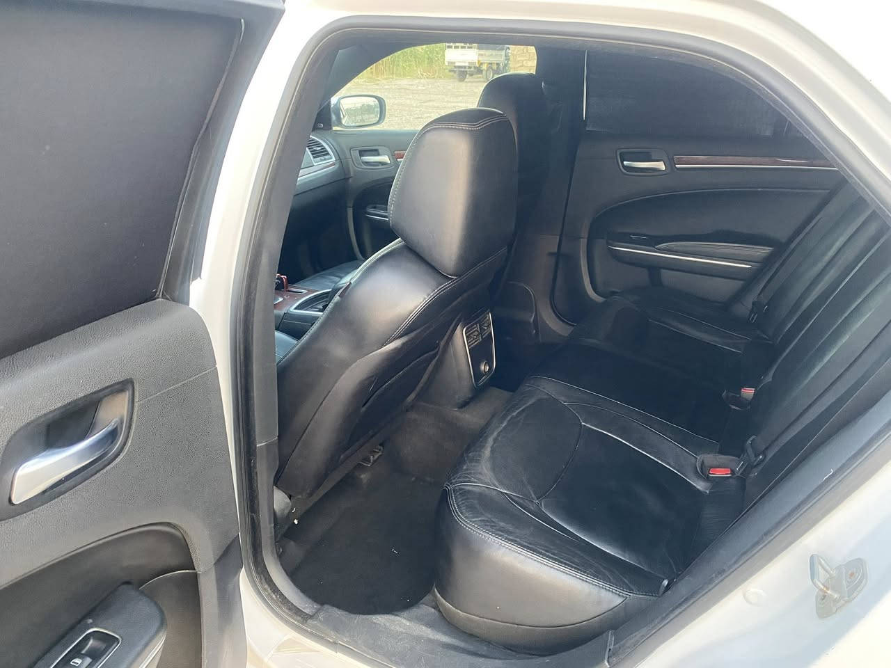 سلام عليكم للبيع او مراوس بنيسان التمه 20وفوك مكاني ديالى مديل 12داخله كلين صار بيه جاملغ وباب سايق بدون ايرباك وبدون دواخل سعره 185///***********
