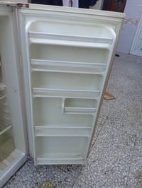 ثلاجه وسط • كريازي • تجميد شغال