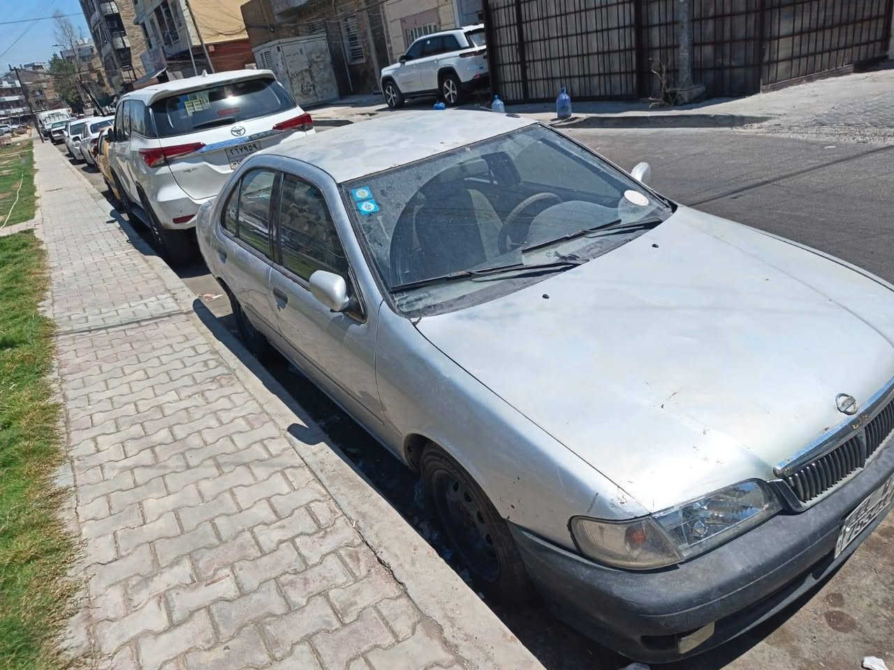 السلام عليكم نيسان سني موديل ٢٠٠٠ للبيع محرك وكير بحاله جيده السعر 38 وبيها مجال بسيط مكانها بغداد الاعظميه رقم *********** بي واتساب كير اوتوماتيك
