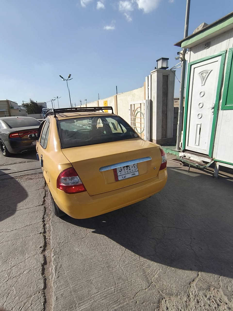 السلام عليكم
طيبة للبيع موديل 2015 سيارة كاملة مكينة وكير مكفولات 
تخم تاير جديد صدر جديد كهربائيات جديدة 
داخلهة نضيف والسيارة جاهرزة كبل للشارع 
مكانهة بغداد جسر ديالى القديم فلكت المدائن تحويل ثاني يوم 
السعر 38 وبيهة مجال 
***********
