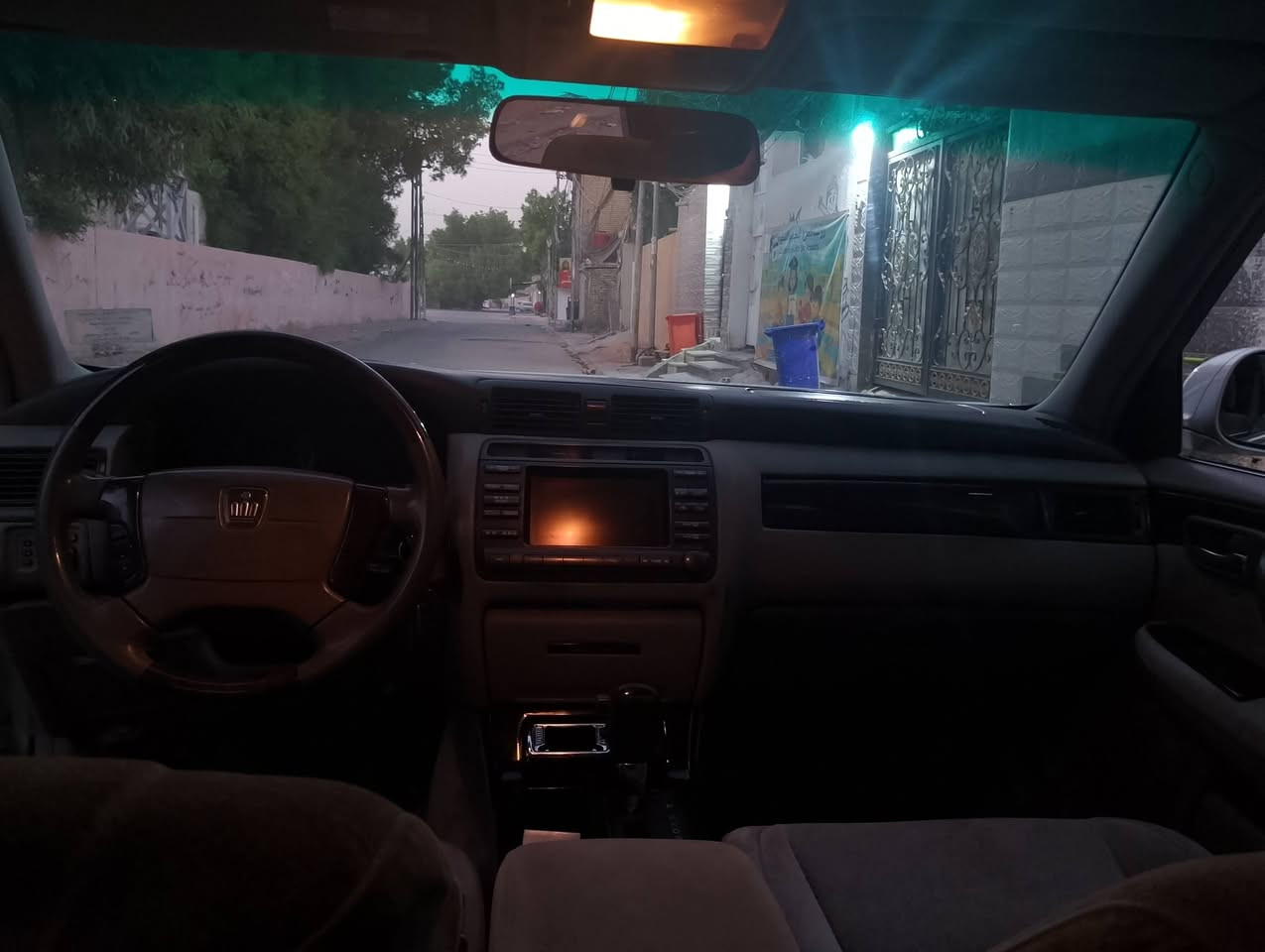 ملكه موديل 2002 مكفوله عدا جراد بسيط بالقماره والجنطه رقم كركوك الماني مفحوصه قرار 48 مامدفوع كمرك (السعر 85 وبيه مجال بسيط)
 🔸فول مواصفات
🔸تحوير نجف فوك وجوه
🔸اربع دكم
🔸فتحه 
🔸تبريد خلفي
🔸ستيرن كهرباء
🔸مري شفط+اشاره بالمرايه
🔸ثلاجه خلفيه
 🔸***********🔸
