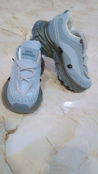 ٢٥زوج • مقاسات من ٤٠ • أحذية