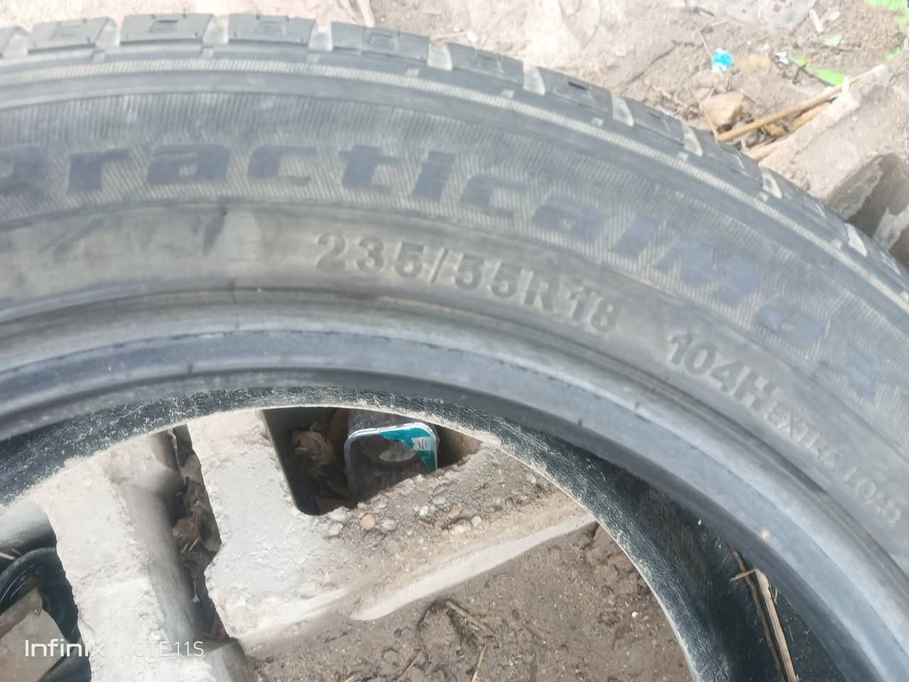 سلام عليكم تايرات جارجر اوباما للبيع زوج حجم 18مكاني بصره للتصال ‏‪0770 599 8659‬‏
