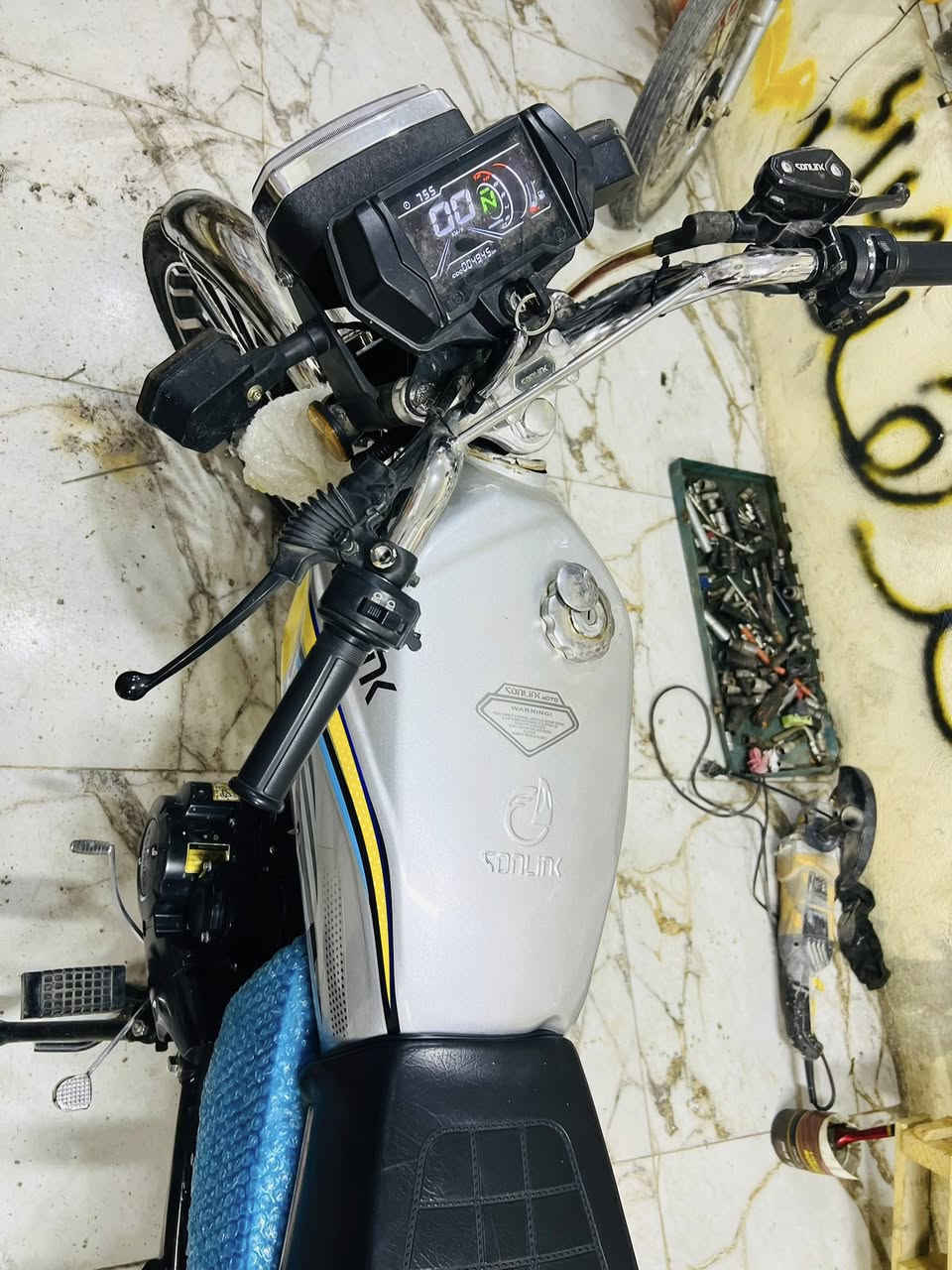 سيفان موديل ٢٠٢٥ محرم ٢٠٠ اوراق كامله كفاله عامه دراجه نضيفه بعد احله من صور سعر ٨٥٠ وبي مجال للطيبين اي ستفسار *********** مكاني دجيل
