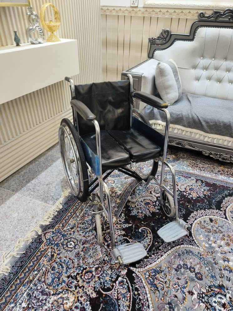 عربانه نضيفه الاصليه جديده جاهزه مابيه نقص سعره 75 الف المكان كربلاء الاستفسار *********** كربلاء, العراق
