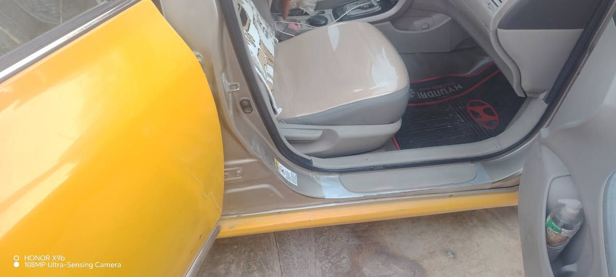السلام عليكم
كورله البيع موديل 10
السعر 115
الضرر الدوسه 
سنويه السبعه وعشرين 27
دفتر بنزين بيه منضومه غاز 
محرك وكير شرط 
تبريد شرط الثلج 
تايرات اربعه جدد ماصار شهر 
***********
