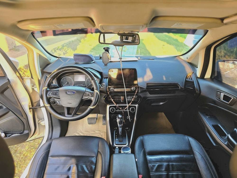 ▪︎ سلام عليكم
سياره فورد ئيكو سبورت EcoBoost تيتانيوم تجي أعلى فئه .
•تيربو رياضي 3 سلندر 🚀
• امريكي موديل 2020 سياره لمتد
ناقل الحركه 6 سرعات.
نظام صوتي تدعم كاربلاي.
شاشه لمس.
شاشه ترحيب 
كشنات جلد تدفئه.
كشن كهربائي.
ستيرن كهربائي تدفئه.
تحكمات ستيرن.
بانوراما.
5 راكب.
بصمة دخول ثنين
تدفئه تبريد كهربائيات لايتات زينون مابيها اي نقصم سليمه متصرف عليها ربع سياره حلوه ونصبتها حلوه 
___
حادثها جاملغ الأيمن وشويه من البنيد
صفحه السايق الأيسر صبغ وشويه من الجنطه 
__
سعر 85$ 
*********** بغداد, العراق
