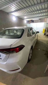 كورلا ٢٠٢٤ شركة ساز السيارة مكفولة ماعدا بيها صبغ بالبنيد لان وكعت طاب...