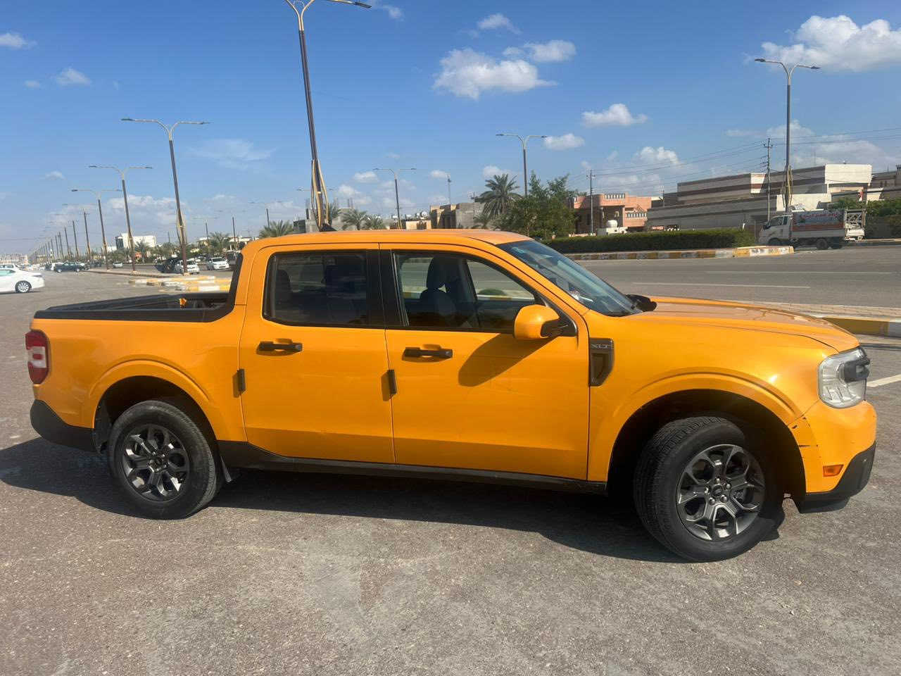 السلام عليكم 
بيك اب فورد (مافريك)
موديل 2022
مواصفات XL
رقم الانبار
 هايبرد 
سايد بريك كهربائي 
وضعيات قيادة 
ابل كاربلاي
مانع انزلاق رادار
سياره جديده ونضيفه السعر 162$ورقة وبيها مجال بسيط حك العمله لتواصل ***********
