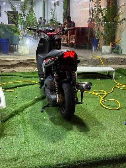 سلام عليكم دراجة سكنس لبيع بيه عقل رياضي مزوده دراجه مكينه ما مفتوحه برغي بيه رايده مليون ٦٠٠ وبيه مجال حك الجيه مكاني النجف الإشراف رقم ***********الدراجه مغلفه حمايه لون اسود النجف
