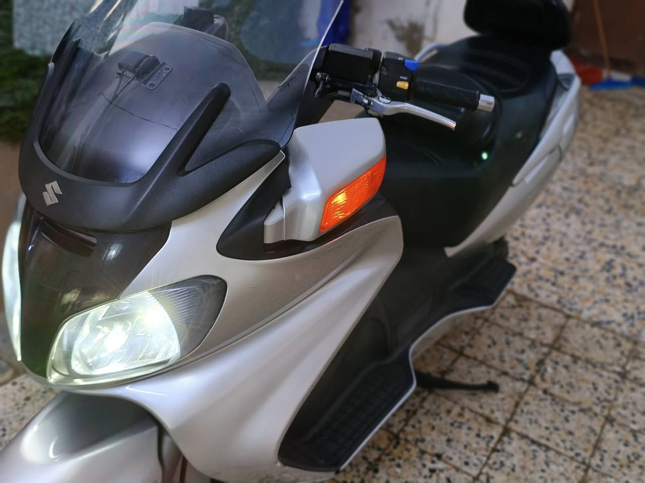 سلام عليكم
للبيع سكاي ولف 650  رمبه كفاله عامه من كلشي
مري شفط جداحه بلاد اي بي سي
للإستفسار ***********
كوت مركز محافظة
