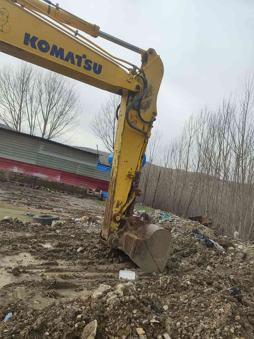 لبیع حفارە گۆاتسۆ مودیل 2002 ره قموسنویە چدید2029 چیهازکنترۆل پم مگینە بشرت سعر  160$ مجال  ***********واتساب ڤایبر
