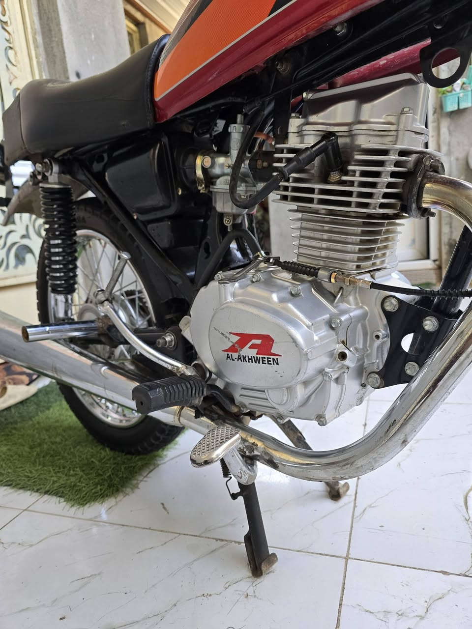 سلام عليكم دراجه البيع تعمير اورق شاصي 17شلامجه     السعر 600او بيه مجال مكاني شطره رقمي ***********
