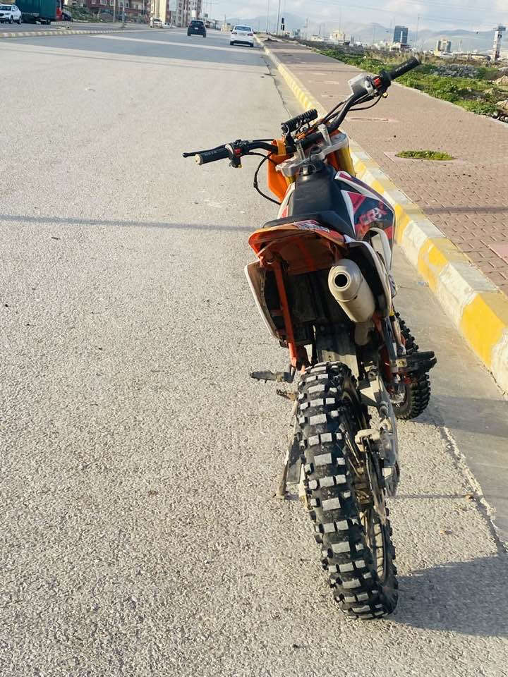 قفاز البيع مديل 2023محرك 200 نضيف السعر 900بي مجال بدون وراق تواصل وساب ***********
