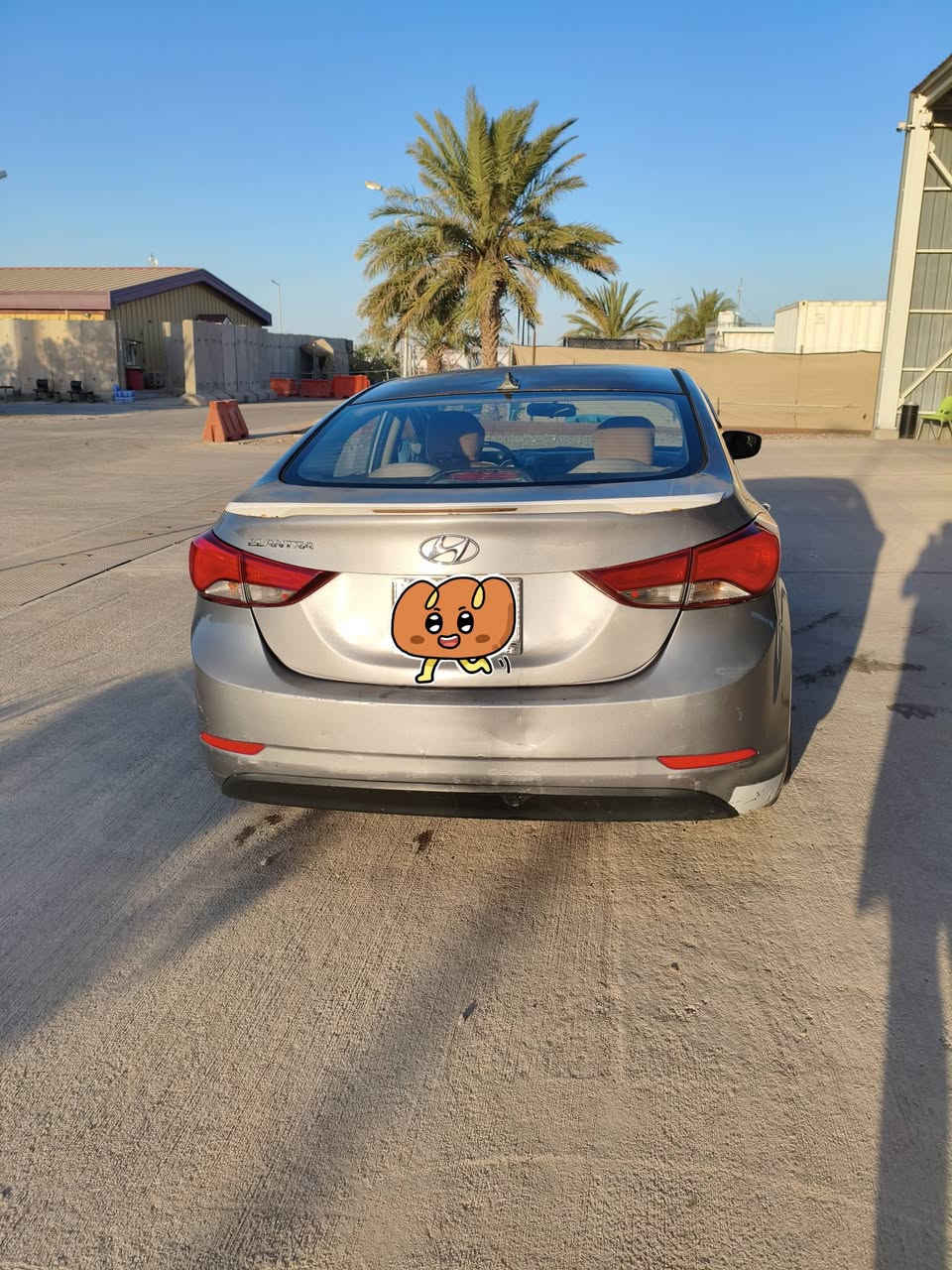 سلام عليكم النتر خليجي موديل 14
محرك 1600دوش
تحكم استيرن 
شاشه 
تبريد قطعتين شاد منظومه كامله
تخم تاير جديد 
باتري جديد 
دوشمه 
السياره جاهزه خير من الله 
 رقم ذي قار بسمي  
***********

