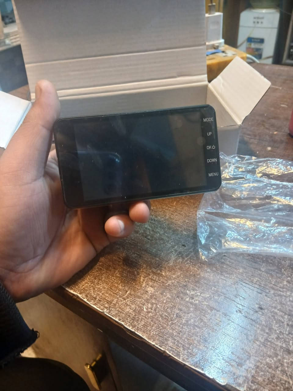 اسلام عليكم كامرة اصلي ماركه BX50
غير مستعمله امامي وخلفي تصوير واضح التخزين رام 

الرقم ***********
العنوان بغداد خاص او رقم
