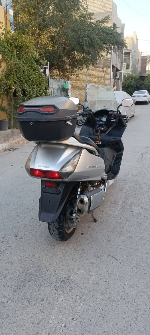 سلام عليكم للبيع سلفر ونج مكينه 600 وارد ياباني مكينه بلادي برغي مامفتوح شرط الفحص شلع معدل فول كله شغال اي نقص ماكو تخم تايرات جدد دبلات نضيفه كفر نضيف سعر 15 بغداد زعفرانيه شراي خادم ***********
