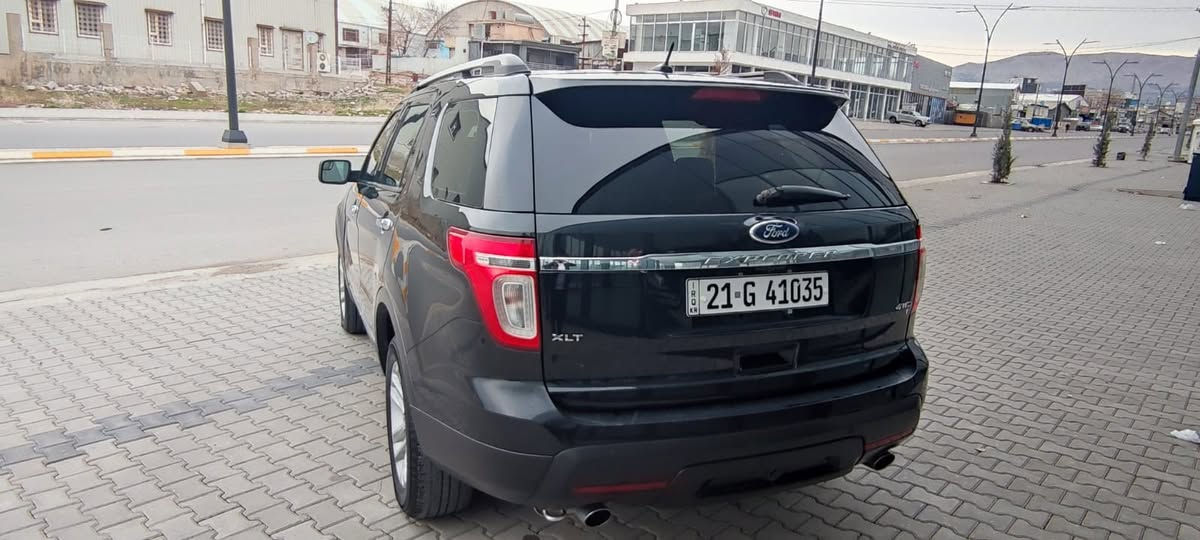 XLT فۆرد ئێکسپلۆرەر مودیل 2011 
 V6 مەکینە 3.5 ی 
سەیارەکە غازوو بەنزینە
سیستەمێکی غازی  10 گەڵایی لەسەرە کە مەرجو ڕێگەپێدانی هەیە
مەکینەڕەشی دەبڵ دیجیتاڵی مەرغوب
یەک پەڵە بۆیاخی هەیە 
سەنەوی تا 2027 بەناوی خۆمانەوەیە 
تەحویلو غرامەی بەشەرت 
مواسەفات دەبڵ ئەکسل شاشە گەورە تەحدید سورعە
سوکان ڤۆلیۆم 
 ٤ مۆدی لێخوڕین
ڕیتایدەر 
 ٣ ڕیز کوشن
 کوشن جڵد 
 کوشن باڵۆن 
کوشن کارەبا 
کوشن هیتەر
شاشە گەورە
حاسە کامێرا
تەبریت لەمس 
کۆدی دەرگا
لایت زینۆن و عەدەسە
ساردوو گەرمی ئیش دەکات
تەبریت لەسەر سولف
تەبریت مەرکەزی 
تەحەکوماتی سەرسوکان هەمووی ئیش ئەکات
ئاوێنە ئیشارەت 
توڵی سەرسەقف
چوار تایەی تازەی لەژێرە 
پاتری تازە بۆگۆڕاوە
پێشو دوای توندوتۆڵە
تاقم پلاکو نۆزڵی بۆ گۆڕاوە 
سولفی بۆگۆڕاوە 
گێڕ و مەکینەی بەشەرت
مەکینەی بۆ واتەرپەم کراوەتەوە
کامل سێرڤز کراوە
بێ مەسرەفە سەیارەکە

تەلەفون بۆ خاوەنی بکەن
ژمارەی خاوەنەکەی :  ۰۷۷۳۳٦٥۱۳۱۳

وەتس ئەپی لەسەرە
 
نرخی :148 السليمانية, العراق
