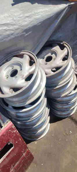 اخوان انا مو صاحب الغراض انا شراي مثلكم اقرو المنشور كامل توفرت كامل غراض كيا سيفيا  سوناته تو ثري جديدة جذب ماشية زيرو وكيا سيفيا وسوناتة وبرنس محركات كير عادي اوتماتيك نواعم شنو تحتاج للسيفيا للسوناته تو متوفر وشرط الفحص والضمان واسعار جوة السوك يم حسام حسام كولف  و جاسم محمد   الفلوجة الحي الصناعي  محل حسام كولف ‏‪***********‬‏
***********
