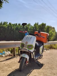 دراجة شحن أربع نمر سرعه 106 نظيفة حيل مزودة ويل وماسكات بريك جاهزة  كا...