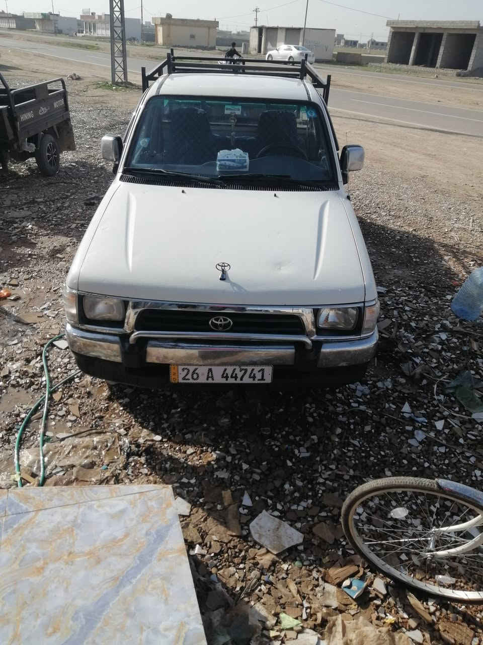 سلام عليكم سياره البيع ٩٨ البيع حار بارد صبق مابيه شرط بيها بارد بس  محرك شرط لا صرف لا بخار بس مفتوح الباقي شرط *********** العنوان الحويجه كركوك  بيع مستعجل
