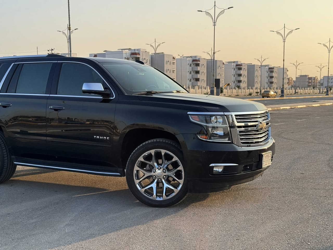 تاهو 2020 خليجي برمير ضوء القمر خليجية 
 ماشيه 113
فول مواصفات 

مواصفات السيارة 
داخل جلد قرميدي
سلايد روف
كراسي امامية كهرباء 
كراسي هزار عند اقتراب السيارة من اي شي 
كراسي امامية  خزن ميموري 
كراسي امامية تدفئة و تبريد 
كراسي خلفية كهرباء و تدفئة
تحكم بالتبريد خلفي شاشة
شحن الهاتف لاسلكياً
رادار
كروس سرعة
داتا شو DATA SHOW
خمس بصمات
فول تحكم استيرن
استيرن كهرباء
استيرن تدفئة
شاشة عرض الاعطال
ثلاجة
صندوك كهرباء
فتح صندوك تلقائيا عن طريق القدم(صندوك جلاق)
نظام السير على الخط
كير اوتو و عادي
حساس امامي خلفي
نظام تحكم بمستوى الضوء الداخلي
مانع انزلاق
منضومة زنون عالي ناصي 
تحكم كهربائي بالبريك والبانزين
فور ويل
شاشة امامية كبيرة 
شاشة خلفية 
كامرة خلفية 
تشغيل عن بعد
قاصة سرية
اشاير بالمري
مري كهرباء(شفط)
وياها تخم بردات 
صدر كير محرك  كفالة 
السياره كفوله ما عده شخط بالجاملغ الامامي
مكان السيارة كربلاء 
السعر 430
***********
