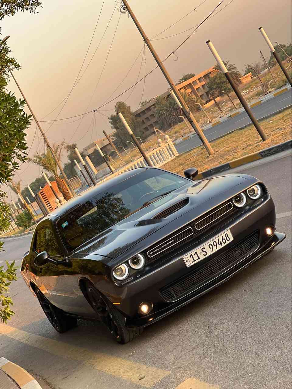 تشالنجر 2021 V6 GT بلاك توب 
ماشية 44 الف مايل 
السيارة كاملة بدون نقوصات 
الحادث مثل ما موضح بالسونار 
بيهة قطعتين بنيد مبدل نفس اللون وجاملغ مصبوغ  
رقم بغداد الجديد تحويل مباشر 
مكاني بغداد الكرخ 
للاستفسار الاتصال فقط 
*********** بغداد, العراق
