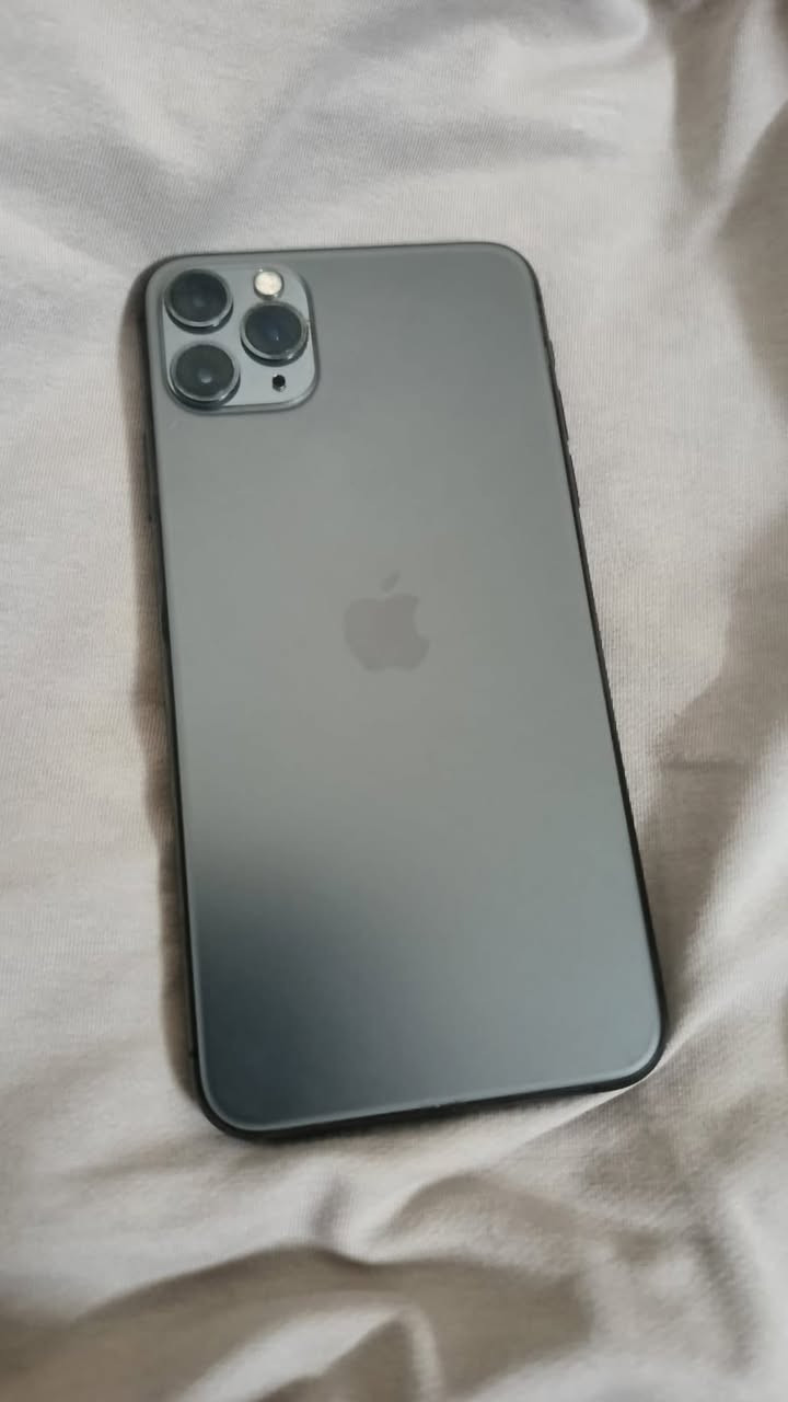 ايفون ١١ برو ماكس ذاكره ٢٥٦ 
بطاريه. ٧٩  شاشه. بيه كسر مبين بالصور
جهاز مابي عطل  شغال مكاني بغداد
سعره ١٨٠. قفل.


**إذا كنت صاحب هذا الإعلان وتريد حذفه لأي سبب، رجاءا أرسل رسالة إلى الدعم الفني**