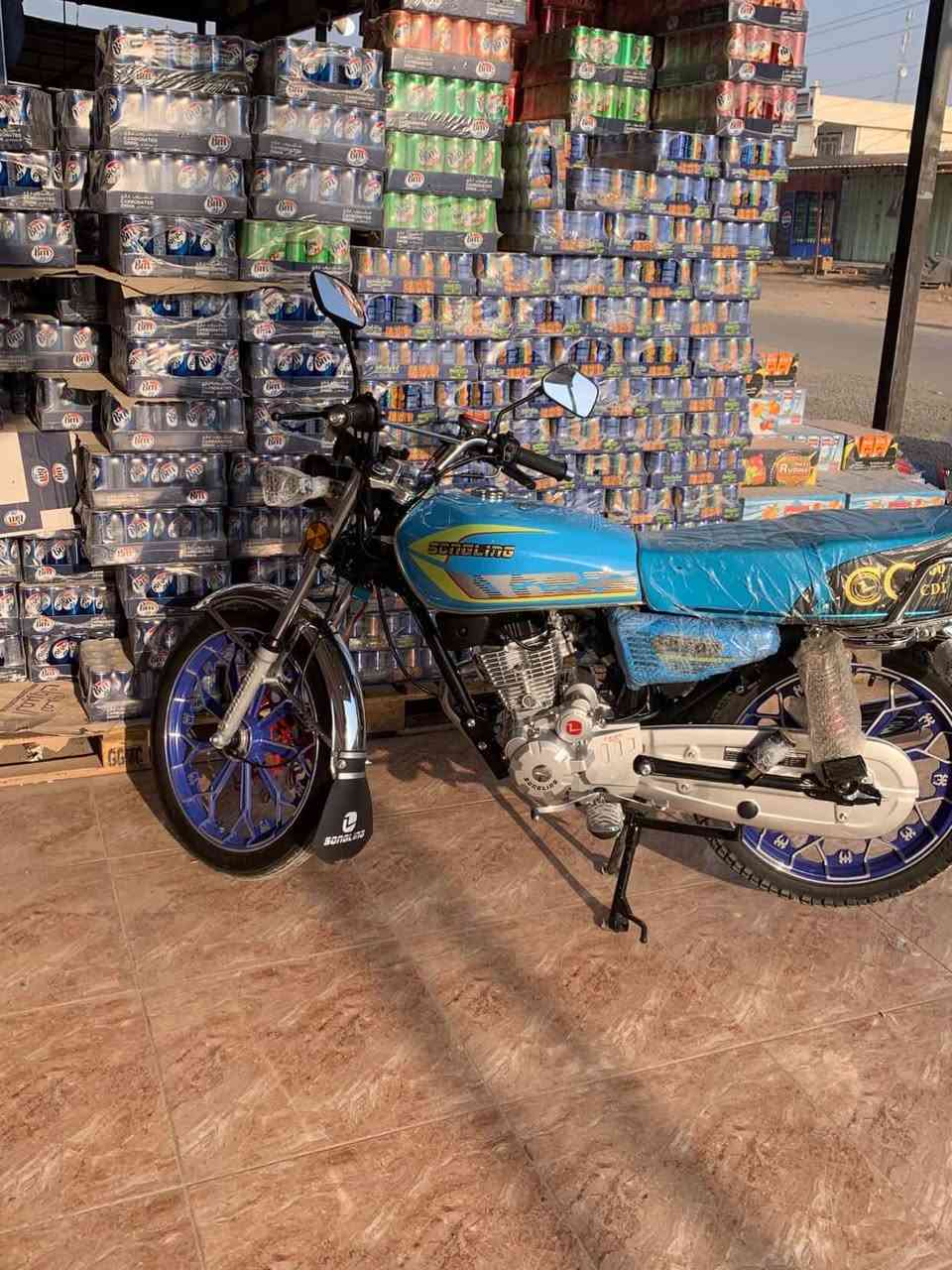 سلام عليكم سيفان ٢٥ جديد صار شهر مِہטּ خذته رمبه جديد اي نقص مابي كامل مكمل اوراق مابي لان لفك قصط يلا 
سعر٧٥٠ 
رقمي ***********
