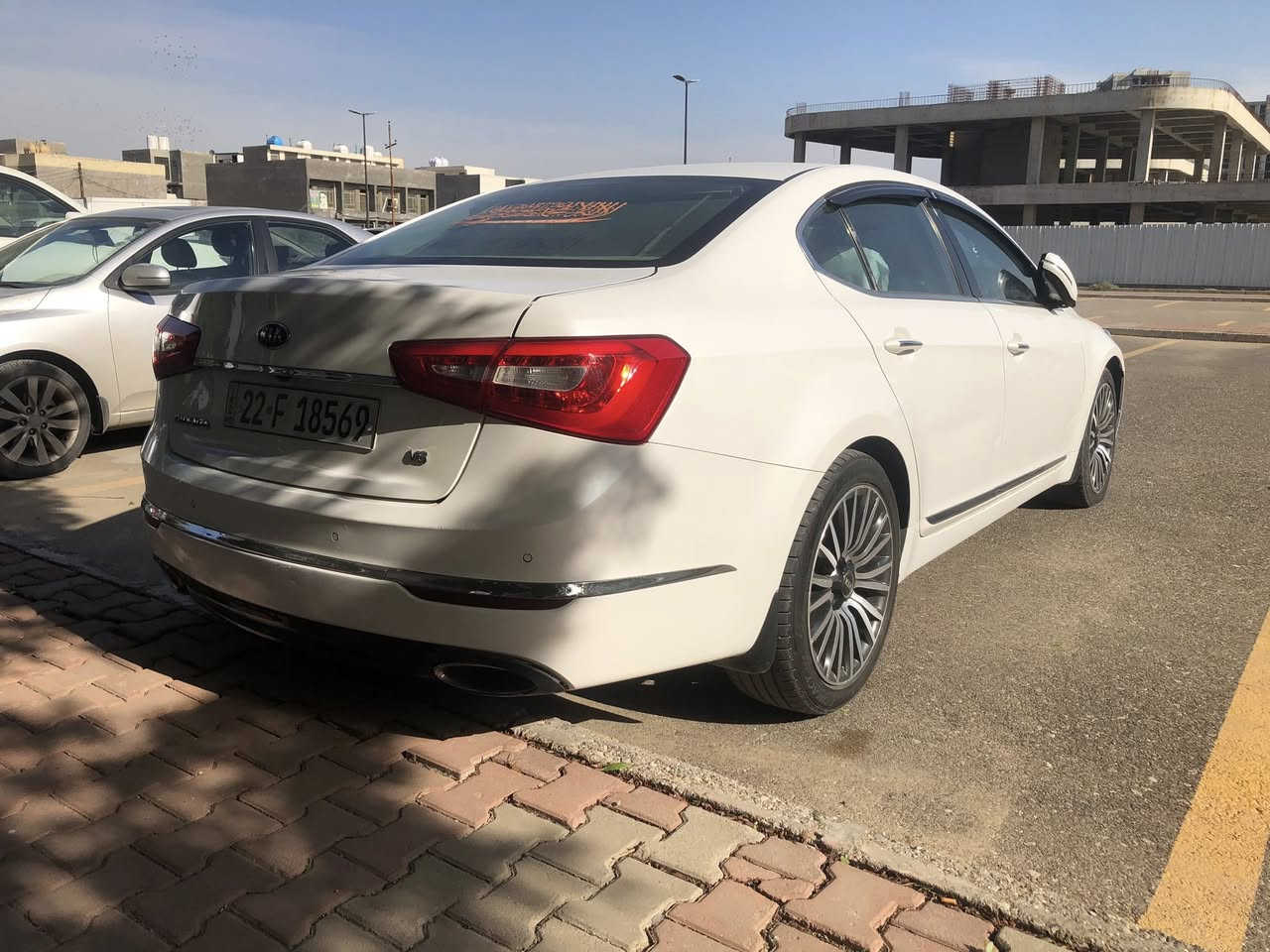 السلام عليكم
للبيع... او مراوس 
كيا كادينزا خليجي  
الموديل: 2016 رقم اربيل الدولي الجديد بسمي تحويل اي يوم يعجبك  تحول مكينه كير مكفولات مكينه السياره مكفوله على البلاد 
ماشيه 146 km حقيقي دك جرس120 
السيارة فول عدى البانوراما  داخل بيجي 
المواصفات✅ اوتو هولد 
✅سايد بريك بصمه ✅
-تشغيل بصمة مع بصمة الابواب الامامية
-نظام ترحيب
-انارة بالمرايات والابواب الامامية
-كاميرا وحساسات خلفية
-حساس ماسحات
-بردة خلفية متحركة
-كشنات كهربائية جلد تدفئة وتبريد
-كشنات خزن ميموري 
-لوحة تحكم بالكشن الخلفي
-لد امامي وخلفي
-تحكم كامل بالستيرن كهربائي
-شفتات ستيرن رياضي بلادي
-نظام ترحيب 
-نظام صوتي infinty 12 سماعه
-مري شفط مع الاشاير
-ويل حجم ١٩
-مرايات قلاب ويه R
وباقي مواصفات الكادينزا معروفه  
كير محرك مكفولات ع وضع الشركة 
السياره بيها بداية البنيد صبغ اثر دحجه موضربه وحافة الجاملغ بدون تبديل بدون دواخل شرط الفحص 
السعر 126💰 وبيها مجال للجاد بالشراء اتصل ☎️للاتصال ***********
مكان السيارة بغداد حي العدل
