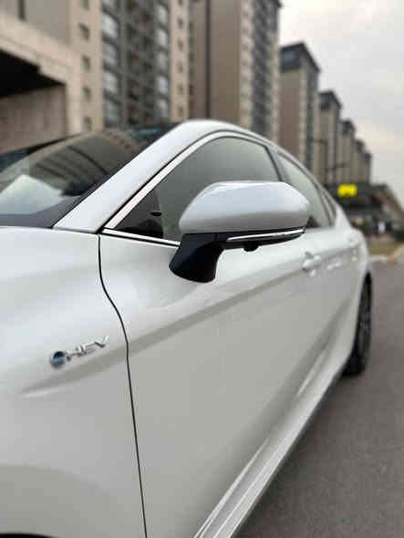 السلام عليكم للبيع او مراوس شعندك دز عل رقم الموجود واتساب 
كامري 2025 هايبرد محرك 2500
LIMITED  اعلى مواصفات بل كامري ياباني اصلي مو صيني
ضمان شركه ساز وعندك تبديلات دهن مجانيه وصيانه كامله مجانيه
ماشيه 10 الف فقط
مرقم بغداد ب اسمي
اعلى مواصفات
خمس كامرات حته بل مرايه كامرا
داتا شو (تعرض العداد عل جامه الاماميه)
بردات خلفيه اصليه كهرباء
بردات جانبيه اصليه
اربع كشنات كهرباء
سترين كهرباء 
شفتات ستيرن
تحكم شاشه خلفي
لايت اربع عدسات زينون
لدات امامي خلفي
رادارات محيطيه
بانوراما 
باقي المواصفات معروفه اعلى مواصفات ماكو فوكاها
العنوان بغداد حي الجهاد
لل استفسار ***********
