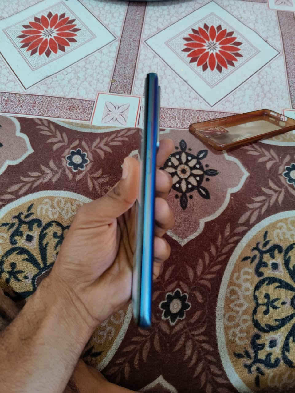 شاومي مي 12 تي شرق اوسط نظافه 100% السعر 180 عنوان كربلاء ذاكره
*********** ذاكره 256
