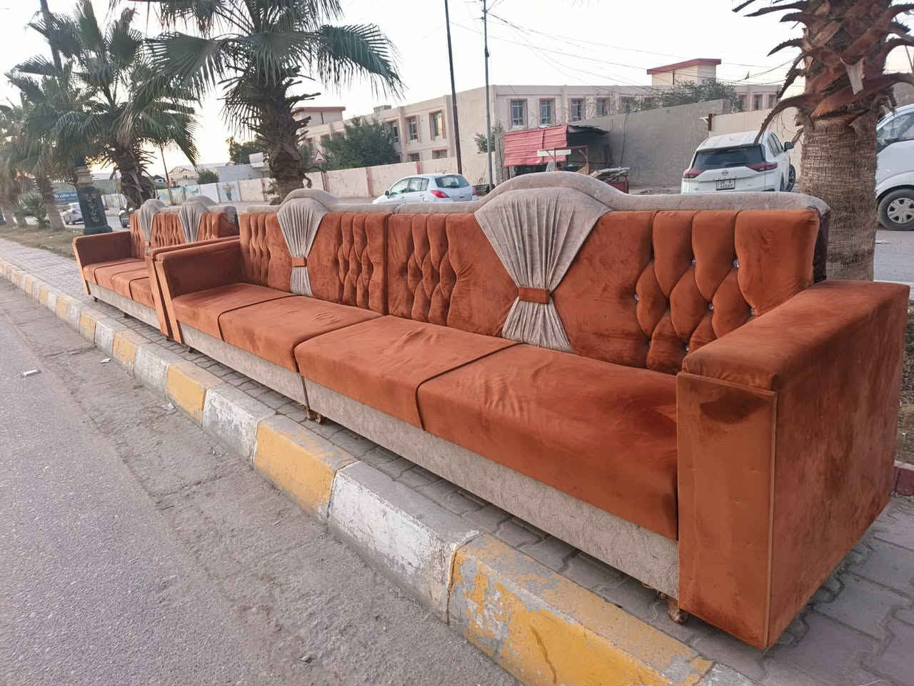 #معرض_حمودي_للاثاث
ديوان فصال 12نفر _4 قطع عدل فقط حطاطه رباط عراقي بلوك اسود شغل الموصل #مستعمل_نضيف #معرض_حمودي_للاثاث 
 العنوان...... تكريت
 الزهور  خلف قاعه الشهيد ليث مقابل معهد الفنون الجميلة 
معرض حمودي
*********** اتصال او وتساب
*********** اتصال واتساب
