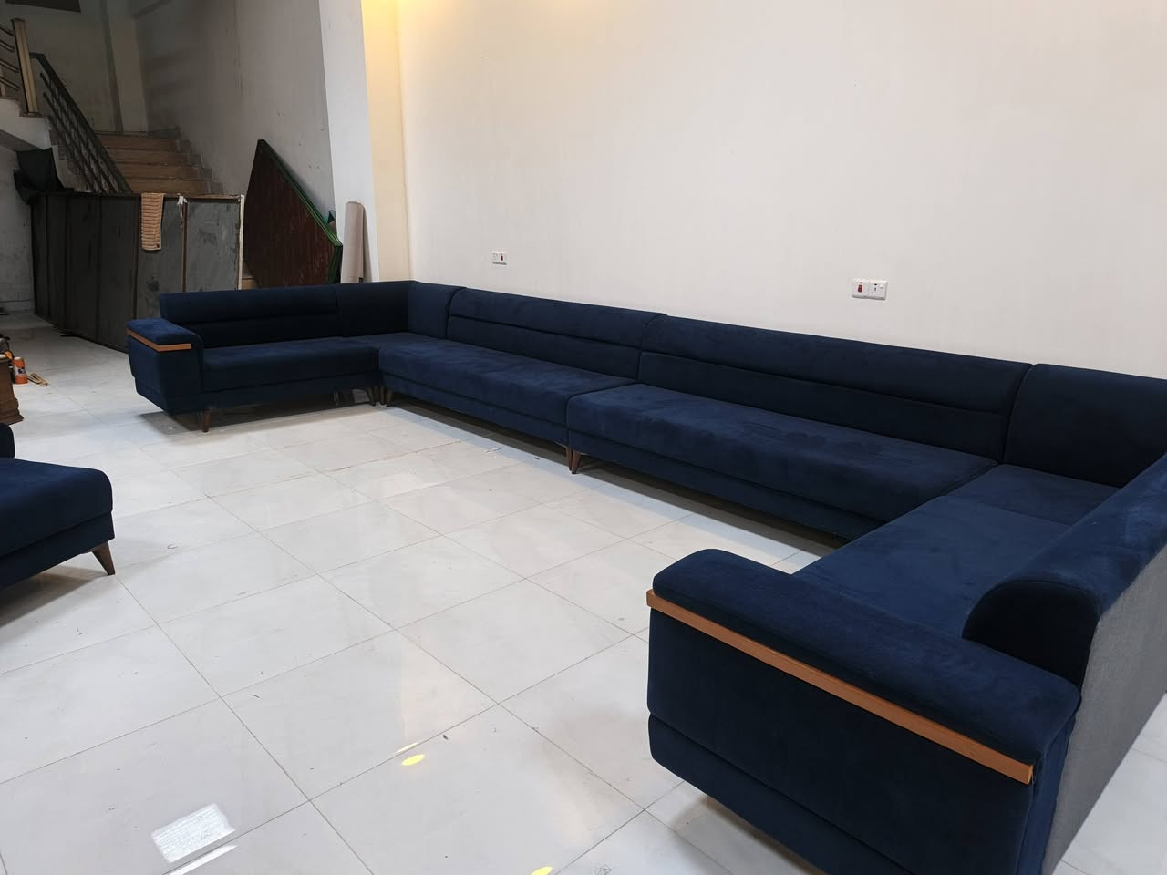 يعلن معرض و معمل الفخامة للاثاث
‏   ......للبيع بالنقد والاقساط . . . . .
‏عرض  عرض عرض🔥🔥 
‏ديوان مودرن عدل بسعر (٨٥ ألف )للمتر . . 
‏المواصفات 
‏بلوك أسود ١٦ ملم 
‏السير جام روسي 
‏الإسفنج مميز أول مقعد مع الضهر 
‏القماش حسب طلب الزبون 
‏للاستفسار الاتصال
‏ ***********  وتساب و اتصال 
‏*********** وتساب وتصال   
‏زورونا تجون أجمل ما يكون
يوجد نظام التقسيط لجميع موظفي الدوله و العقود على جميع المصارف  
‏العنوان _ الأنبار _ الفلوجة _ شارع الجيش الشعبي قرب المحكة
‏
