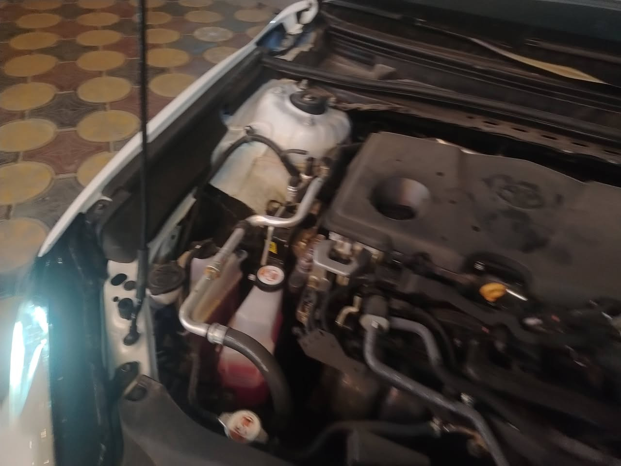 كامري موديل ٢٠٢٥ وارد امريكه البيع ماشيه ١٥٠٠ كيلو متر يعني زيرو sE البيع عارضهه ٢١٠ وبيهه مجال قليل ليحب  ستفسار اكثر غير متواجد عل الفيس  وهاذه رقمي ***********    ***********  السياره بسمي
