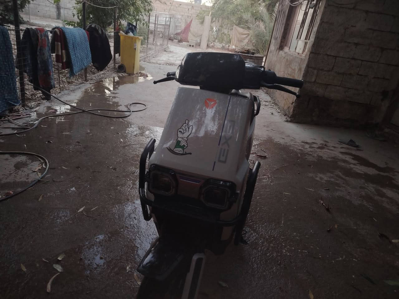 السلام عليكم
دراجة للبيع شحن ياديا دارجة خير من الله تاخذهة وانت مغمض قبل 8 ايام اشتريناهة دراجة تخبل سعرهة (مليون و50) بيهة مجال حك الجية الاتصال ***********
