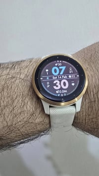 كارمن فيفواكتف4sمع كيبل شحن نظافة كماموضح استفسار واتس وخاص 0770944089...