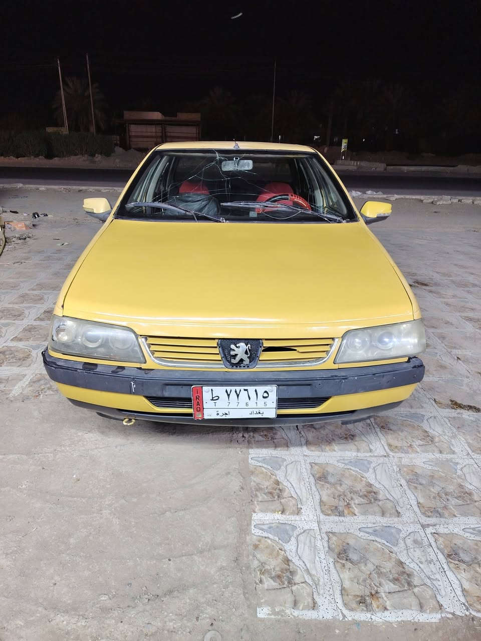بيجو 405 GLX موديل 12 سياره جاهزه رقم بغداد تحويل شوكت ما يعجبك  كير مكينه حداديه  كهربائيات كلها شغاله سنويتها بعدهي مساقطه داخلها نضيف عليها غرامات وهيئه ينزل من سعرها مكانها بابل الشراي يتصل ويشلع العيون المو شراي لا يتعبني ***********
