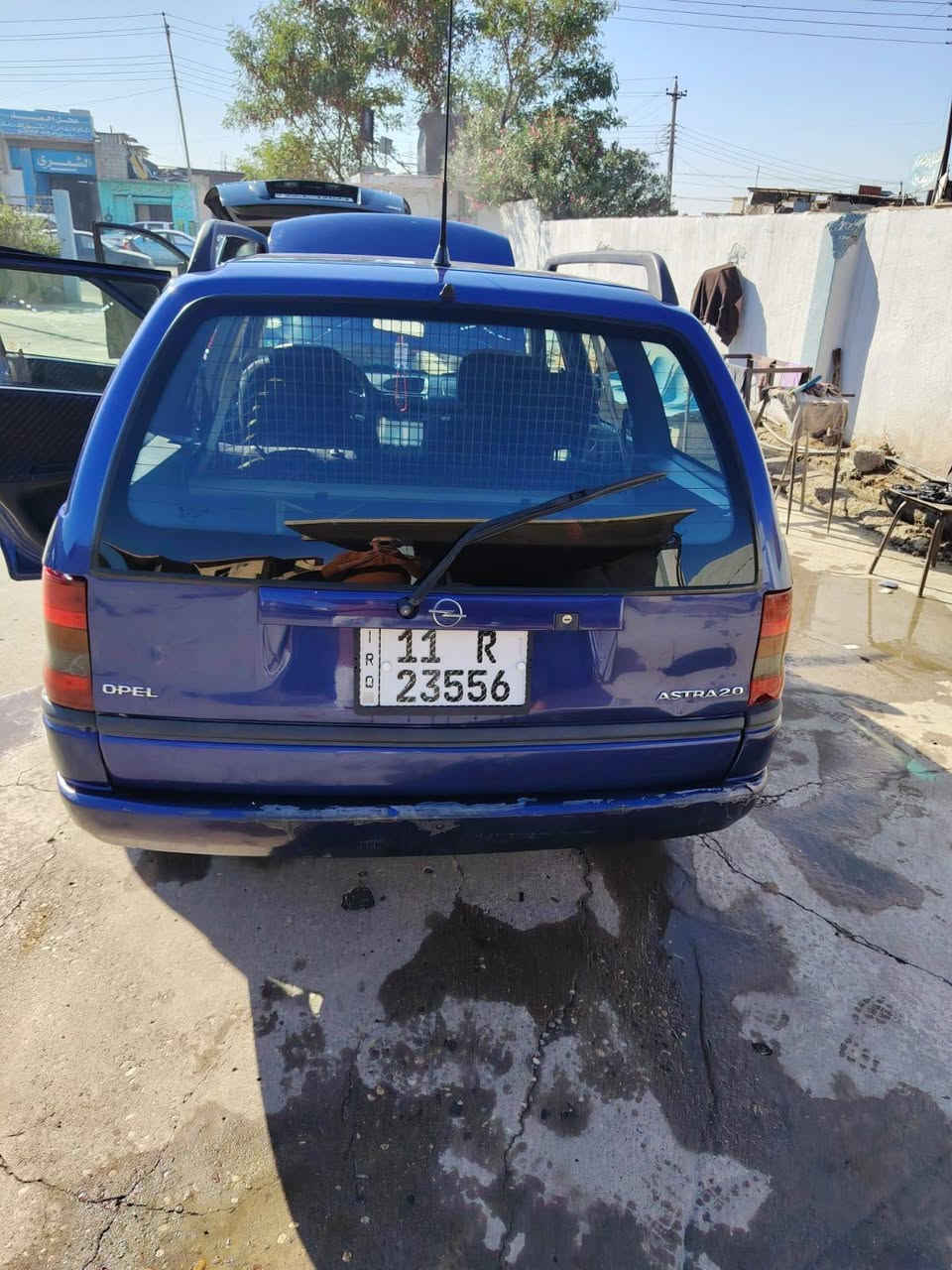 استرا ستيشن حجم ٢٠ كير توماتيك 
موديل 1995 بدون صبغ كاربون بسمو شرط التحويل 
محرك بدايت نفخ السعر 58مجال قليل اني مكلف بل نشر
***********
