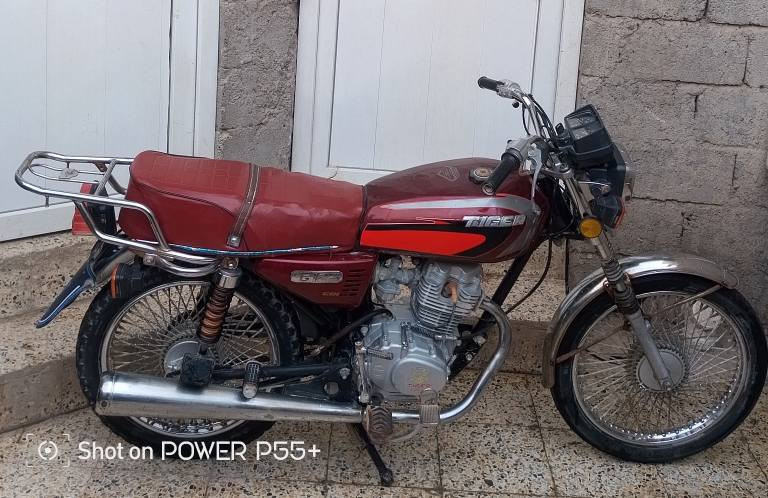 تايكر 2020 منفيس موجود محرك مامفتوح نضيف اخرس  وزن ثقيل ختم يلمع تشوف نفسك بي دبلات شغاله وياله وتايرات نضاف  تانكي وكشن وصفايح نضاف مال شركه باتري شغال كهربائية شغاله كلها فول دراجه ابو درع بس فاتحين الدرع منها   سعر 440  مجال‏‪   ‏‪***********  بي واتس اب ‏‪***********‬‏
