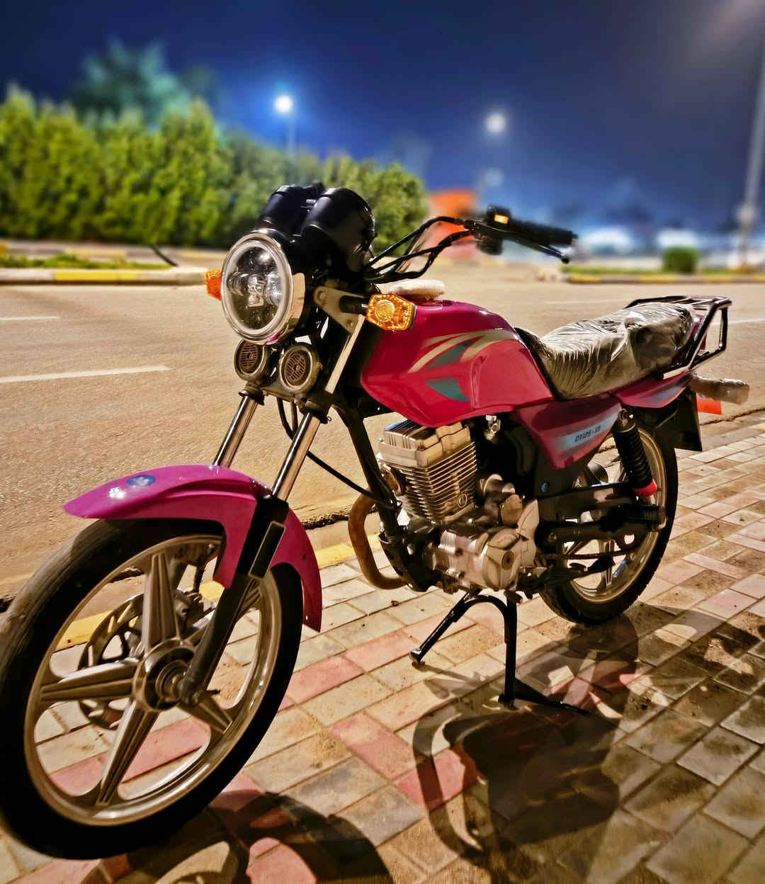 دايون عضم موديل 2023 كلك بليته طايحه رقم شاصي بيها دراجه نضيفه بالجيش محرك مكفول كهربائيات سلف دراجه كامله ما نقصها شي السعر 650 قفل المكان كربلاء. ***********
